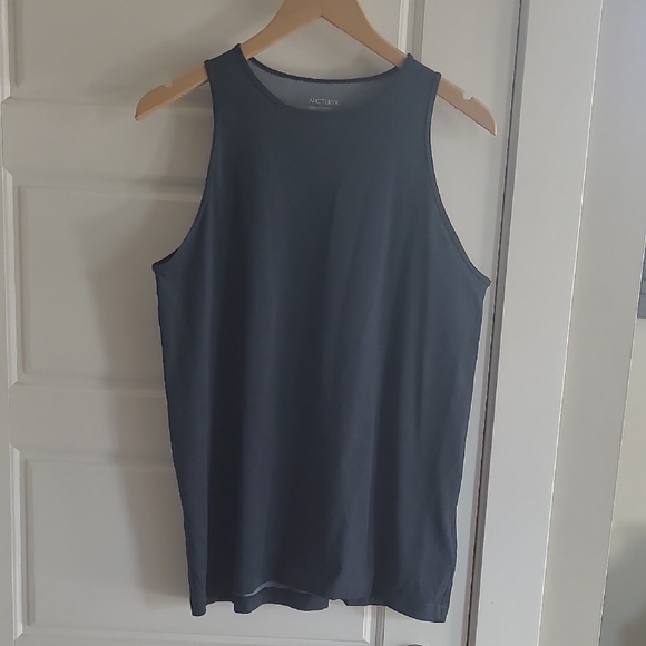 Arc'teryx Tops - Arc'teryx tank top. Size large
